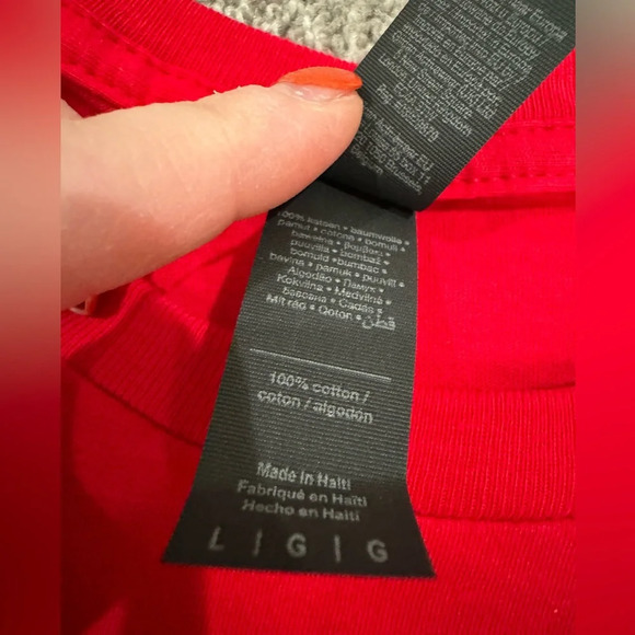 Disney Holiday T-Shirt - Picture 4 of 4